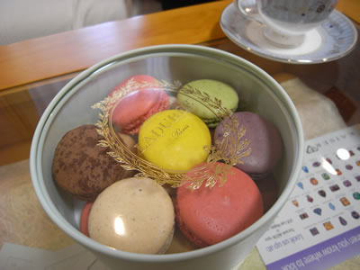 LADUREE�ޥ�����