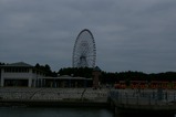 船から