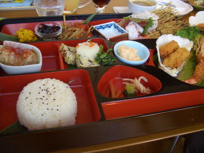 カフェ&ごはんの食楽蔵(くらくら)のはいからランチ