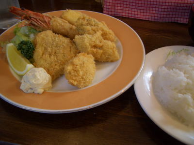 ミックスフライ定食