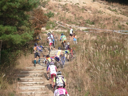 @2009makino039
