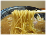 鯉幟 こってり味噌ラーメンの麺
