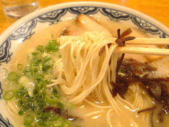 由○2