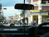 タクシーで市内移動