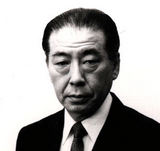 観世静夫