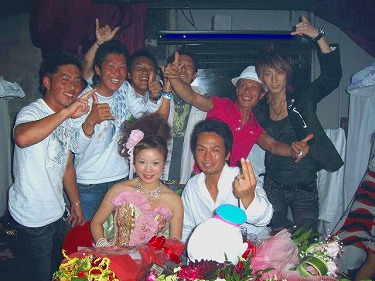 �ʤ������뺧����