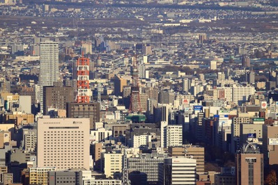 三角山からさっぽろテレビ塔
