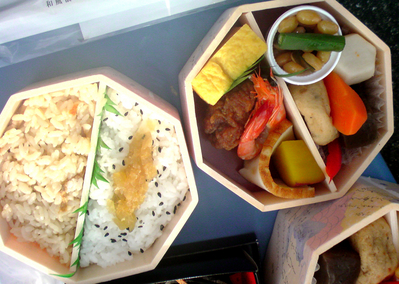 にぎわい2段弁当