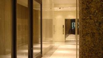 bldg-entrance