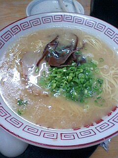 博多長浜ラーメン呑龍(どんりゅう)