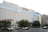 ���饳��