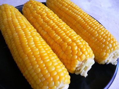 ゆでたてとうもろこし