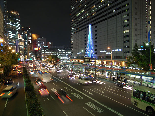 JR大阪駅前