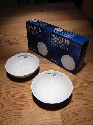 PEANUTS
