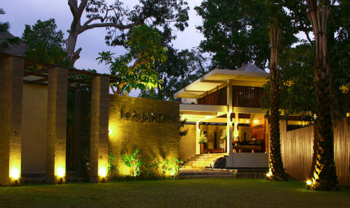 ENTRANCE.