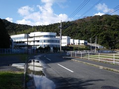 ��ʾ�ǯ�����β�
