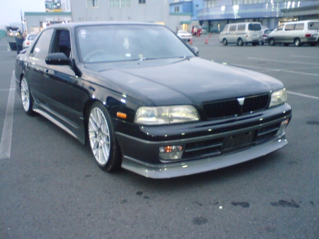 C34ローレル純正フロントリップ