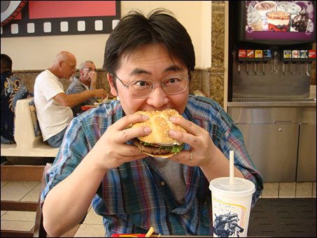 Dr. CHONPS Eating ANGUS THIRD POUNDERS