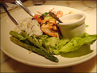 GRILLED SEAFOOD LOUIE