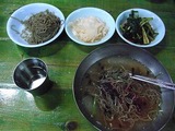 ���ͤΤ褦��ɹ�����äƤ��뤬�������Ǥ��롣�ޥ�����