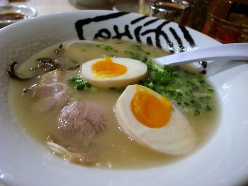 博多ラーメン 然屋 赤坂店