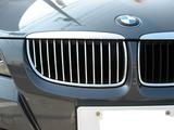 E90クロームグリル半分完了更に拡大