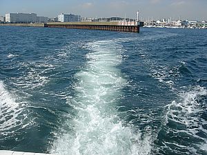 海001