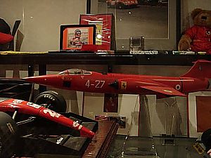 フェラーリ美術館・御殿場-フェラーリの戦闘機