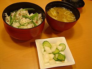 デニーズ・ひとくちロースステーキ和風セット