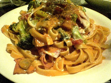050313setaroブロッコリーとベーコンのクリームパスタ.jpg
