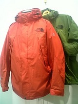 MOUNTAIN LIGHT JACKET