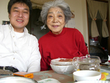 母