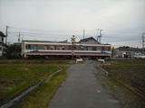 目の前を列車が通り過ぎていきました