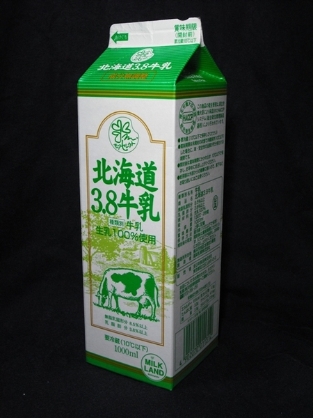 全日本食品「北海道3.8牛乳」 from yusaさん