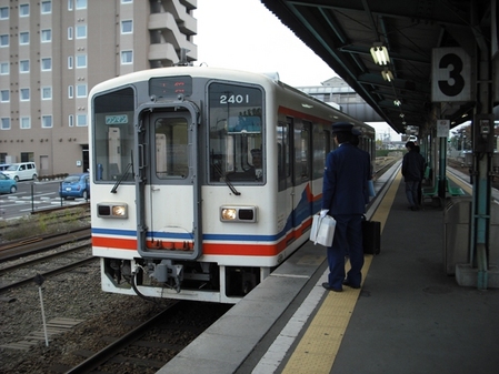 関東鉄道常総線のディーゼルカーで下館に向かいます