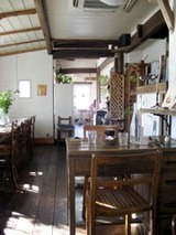 カフェ ラ ファミーユ 店内
