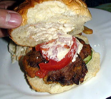 羊の肉のバーガー ハンターバーガー