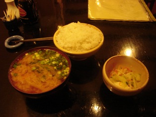 ご飯、味噌汁、漬物セット