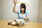 �줤��