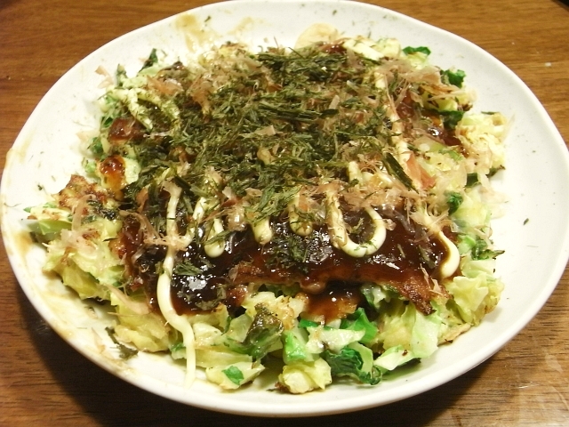 R0017138_プチヴェールの外葉をお好み焼に_20090429