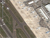 東京・羽田空港、飛行機もくっきり!