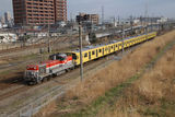 DE10_002