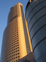 b8766685.jpg