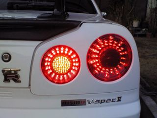 ��ư�֤�LED�Хå��饤��