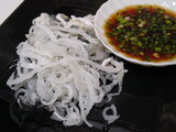 �դ���