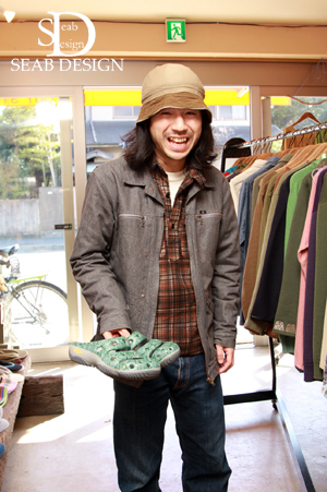 FAR OUT STORE��11