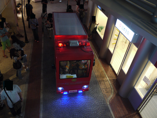 kidzania_firetruck