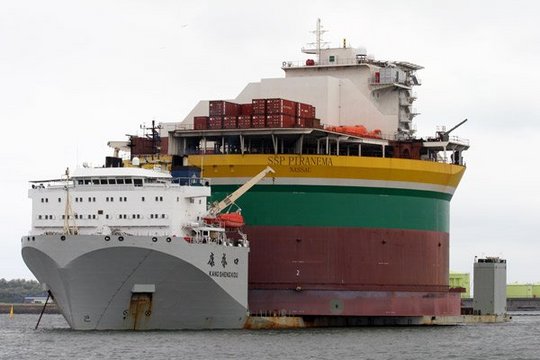 largest-ships-15