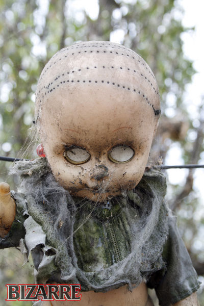 Island-of-the-dolls14