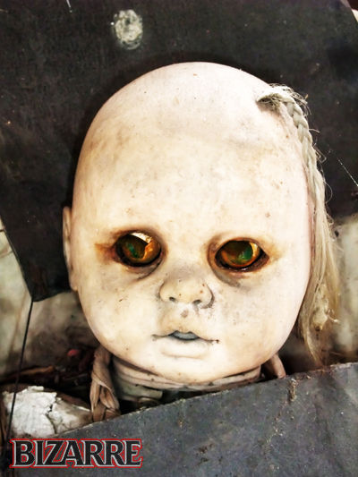 Island-of-the-dolls8